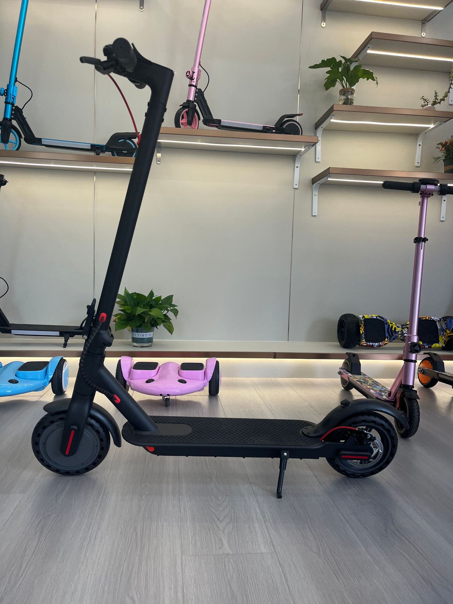 Foreign Trade Export 300W Off-Road Adult Electric Scooter 8.5-Inch Foldableing Scooter Two-Wheeled Electric Scooter