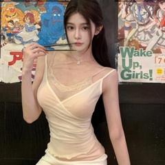 纯欲粉色假两件蕾丝吊带女夏季复古感修身显瘦收腰短款上衣