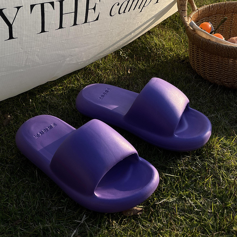 Zapatillas mujer transpirable fondo grueso y suave eva hogar interior antideslizante y desodorante ropa exterior de baño verano sandalias y zapatillas de hombre al por mayor