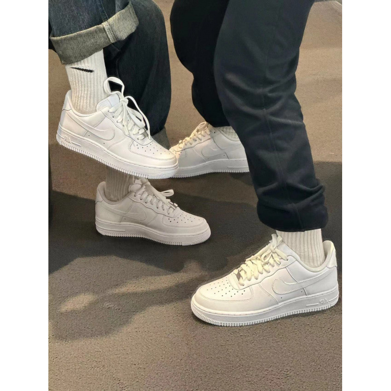 オリジナル純白エアフォースワン AF1 ブラックウォリアー男性と女性のクラシックロートップ白靴カップルカジュアルスポーツシューズ|undefined