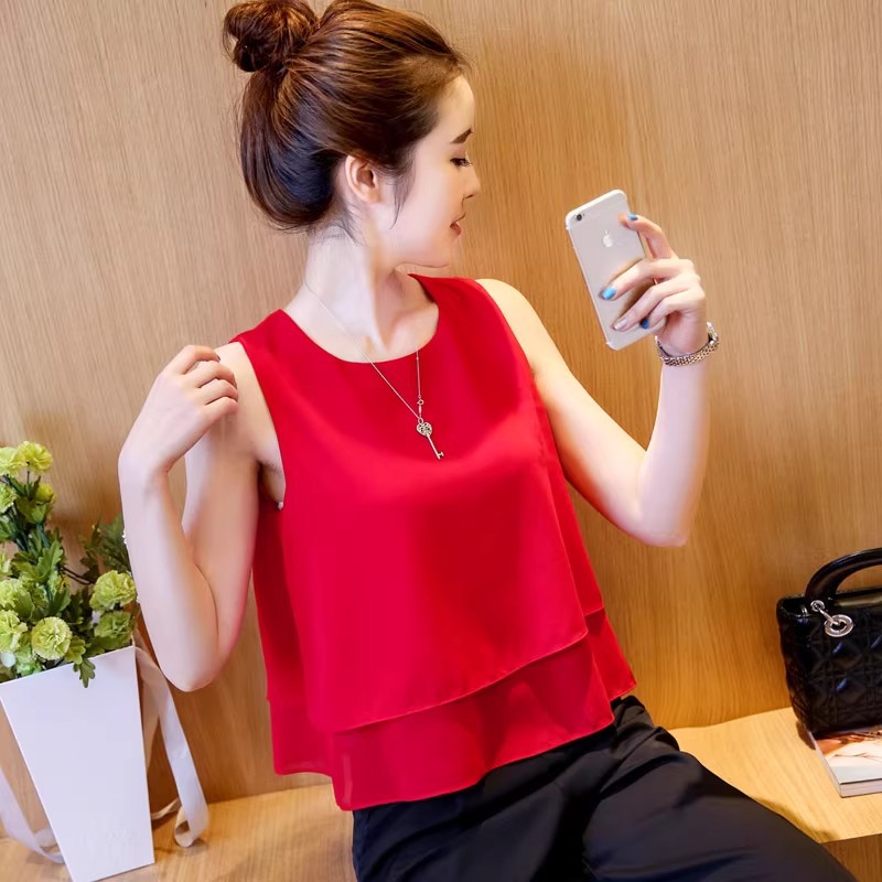 Double-layer chiffon vest for women, summer, round neck, loose fit, flattering, can be worn alone or layered under a suit, white camisole, sleeveless top.