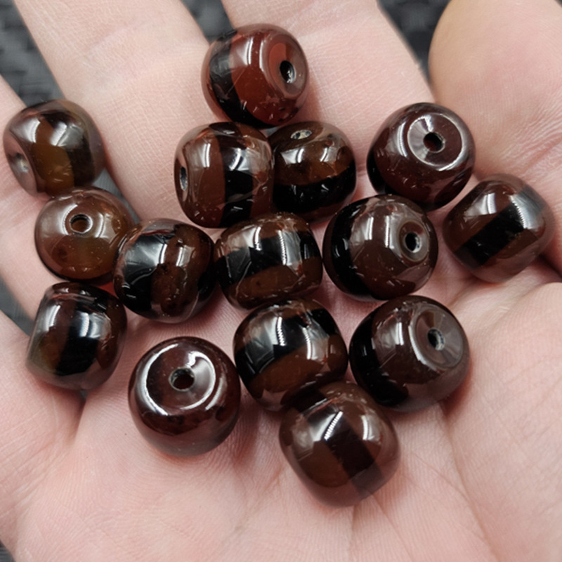Red agate linear Dzi beads, vintage-style jade loose beads, deep translucent agate barrel beads, spacer beads, and accessories for jewelry making
