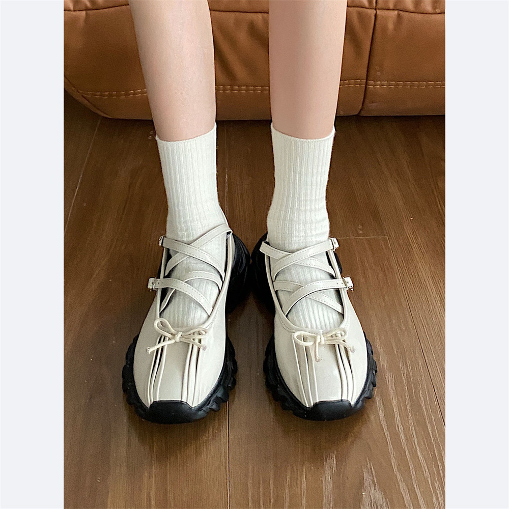 Modische und trendige Damenschuhe, flacher Mund, Ballettschuhe mit dicker Sohle, sportliche Mary-Jane-Schuhe, Mädchen-Retro-Nischen-Casual-vielseitiger, funktioneller Papa_voghion.com