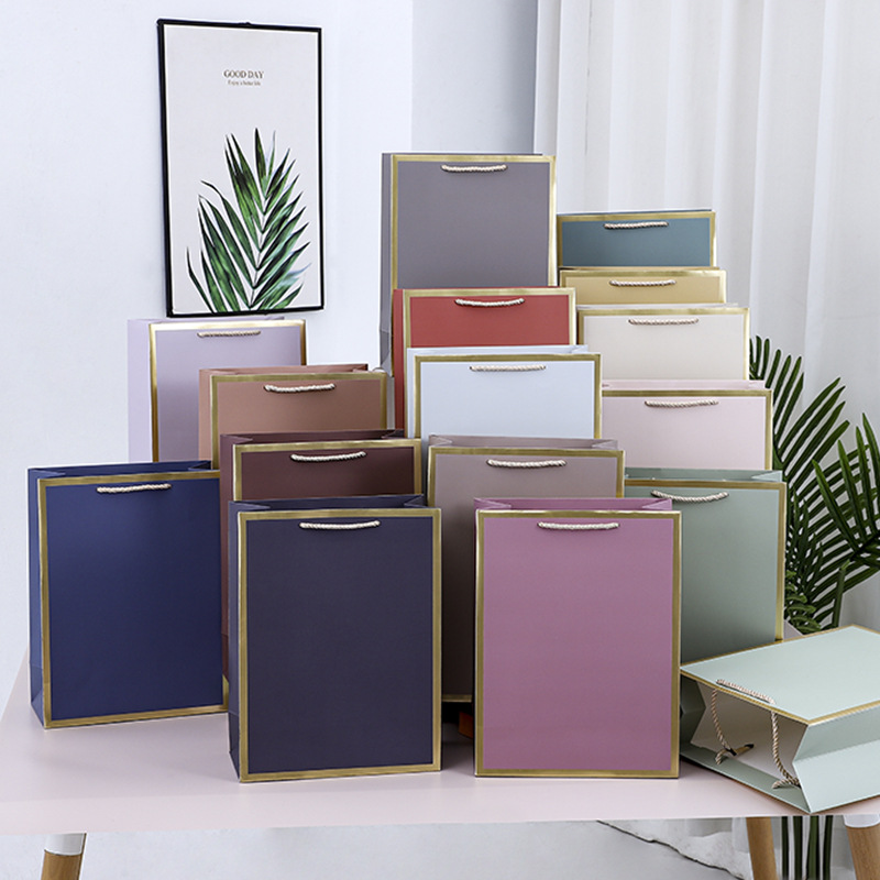 烫金纯色白卡纸礼品袋生日节日出行送礼礼物包装纸袋高颜值批发