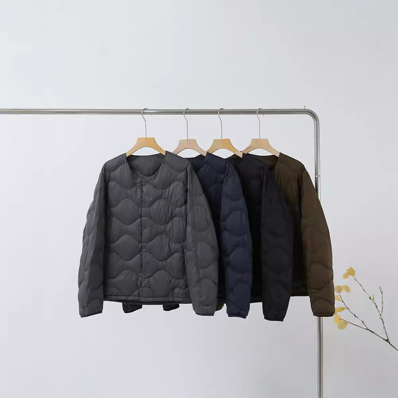 New Light Down Liner Winter Men's V-neck Thin Portable Loose All-match Warm White Duck Down Long-sleeved Jacket New Light Down Liner Winter Men's V-neck Thin Portable Loose All-match Warm White Duck Down Long-sleeved Jacket