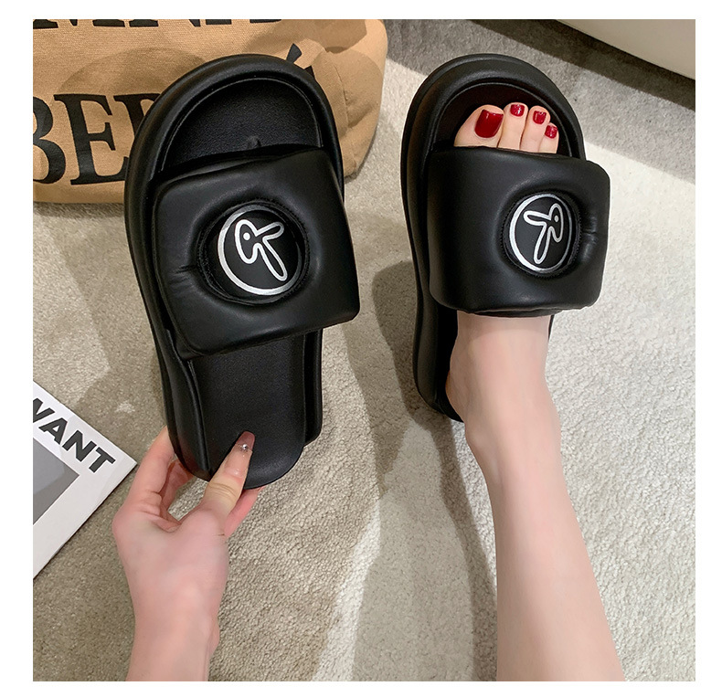 Trendy fashion single strap women's shoes 2023 summer new style women's poop feel comfortable breathable thick bottom outer sandals_voghion.com