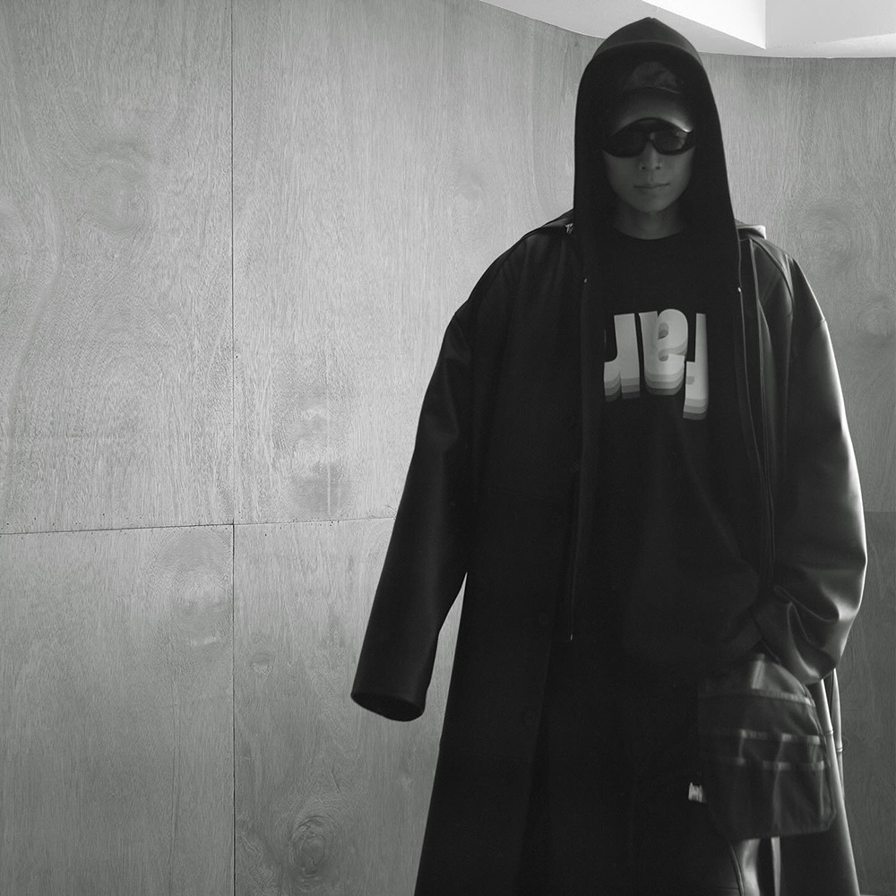 FAR.ARCHIVE FAR 24SS letras superpuestas impresión hombre casual suelta camiseta de manga corta