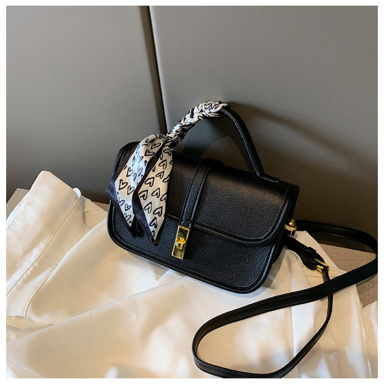 2023 Herbst und Winter neuer Stil, leichter Luxus, vielseitig, High-End-Retro-Umhängetasche für Damen, kleine quadratische Handtasche_voghion.com