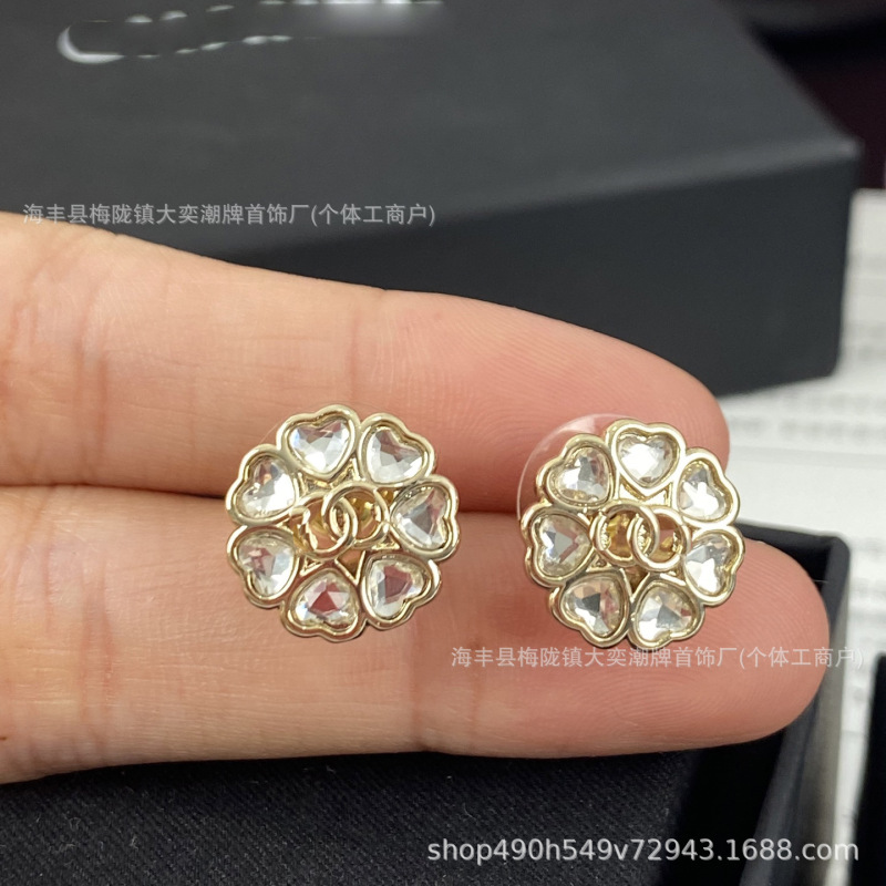 25b新款高版本小香风耳钉女 双C爱心蝴蝶耳环925耳针轻奢高级耳饰|undefined
