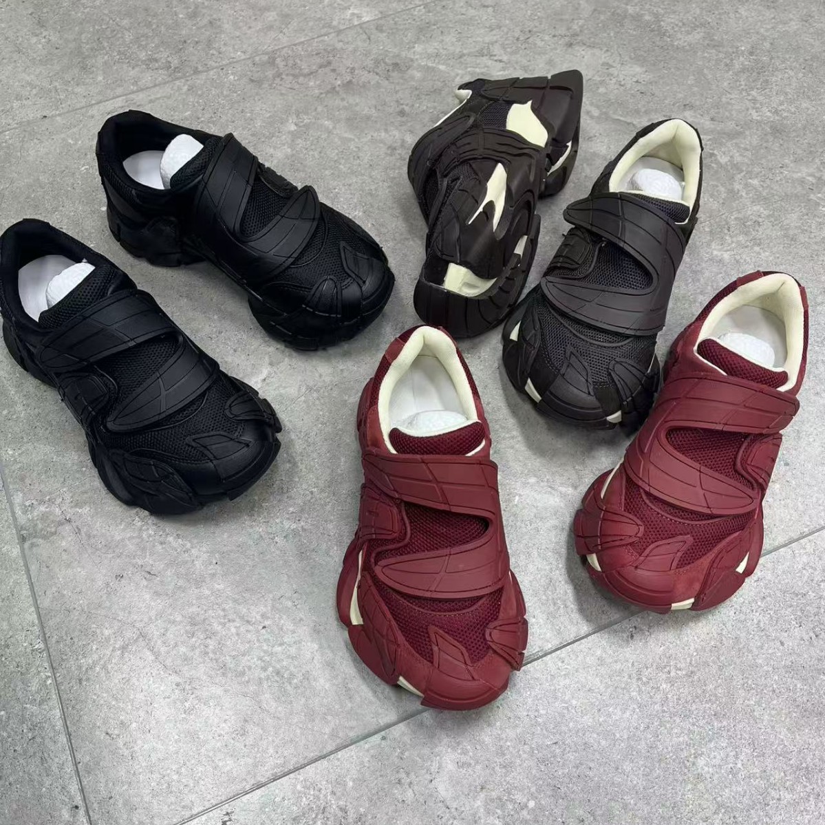 Three-Burst Velcro Octopus Dad Shoes Women's 2025 New Sports Shoes Western Style Breathable Fashion Easiest for Match Casual Shoes