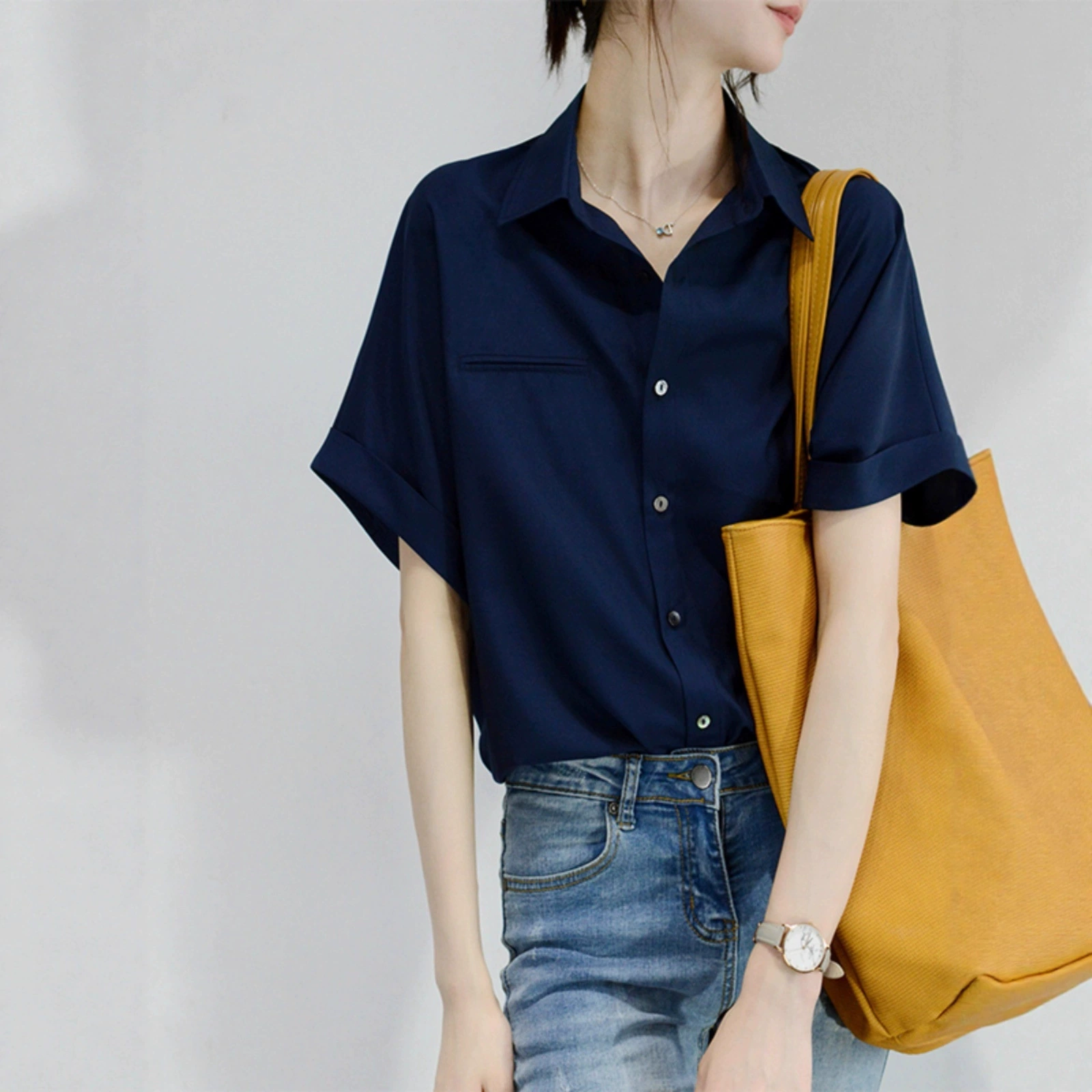 Темно-синяя рубашка с короткими рукавами для женщин, новинка лета 2024, свободная рабочая одежда, профессиональная рубашка, очень красивый топ
