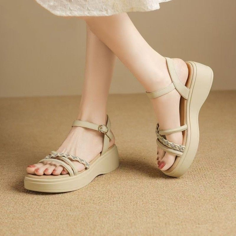 2026 nuevo verano de sandalias francesas romanas mujeres con un estilo de hadas de moda versátil falda sandalias para niños