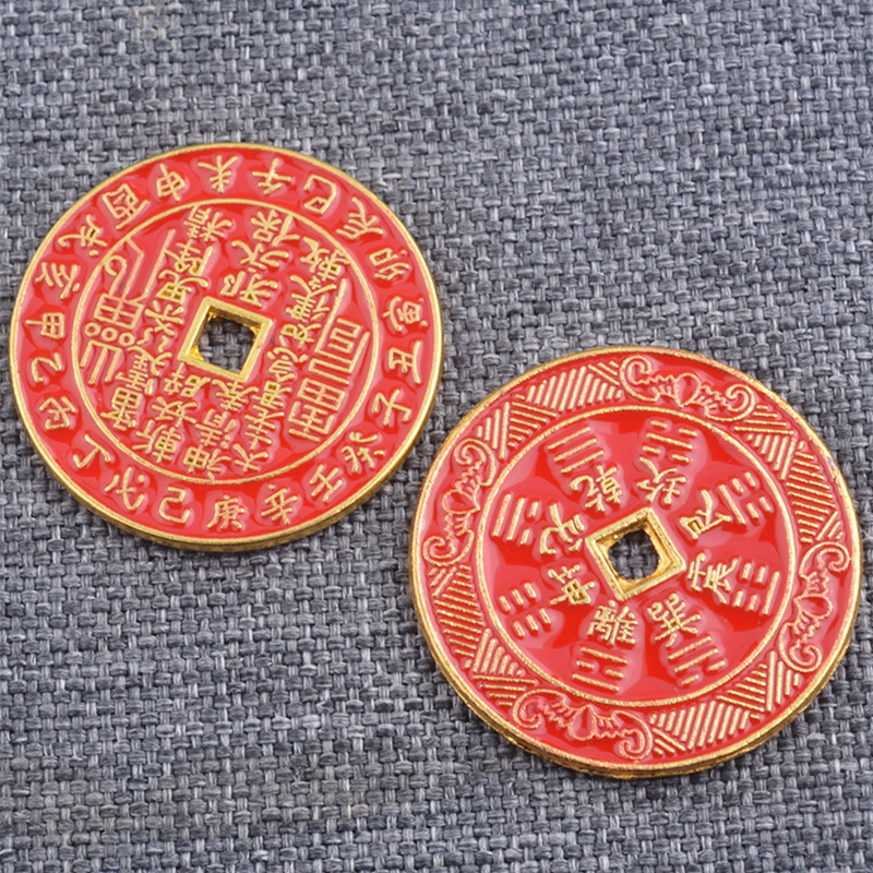 アクセサリーの山鬼銭山鬼はお金を使って骨董品を飾っています。|undefined