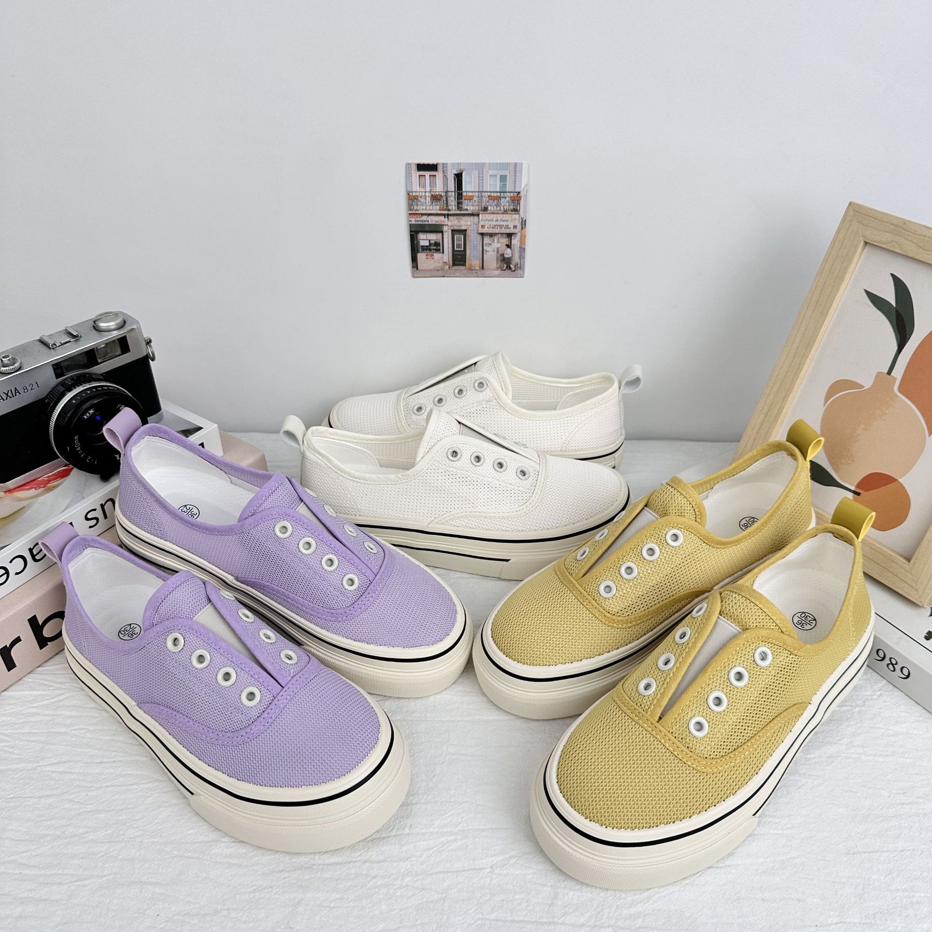 6660 zapatos blancos de un pie de malla para mujeres 2025 nuevos zapatos de malla de verano transpirables de suela gruesa delgada perezosa