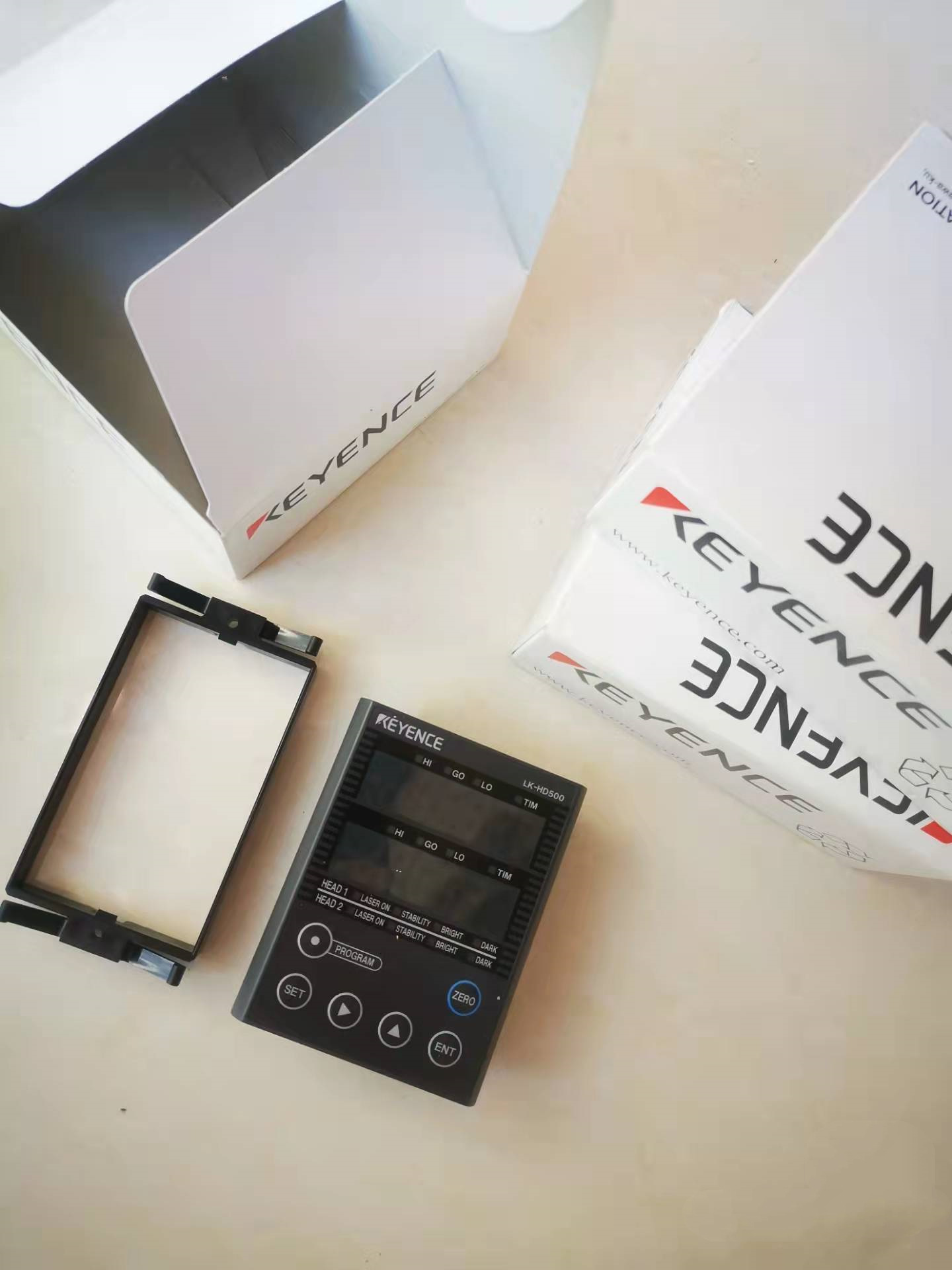 LK-HD500出售 日本KEYENCE基恩士激光位移传感器 显示面板 议价