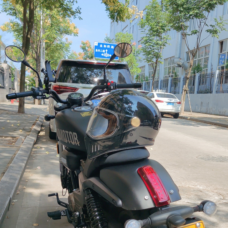 브라이트 블랙 (투명 렌즈)