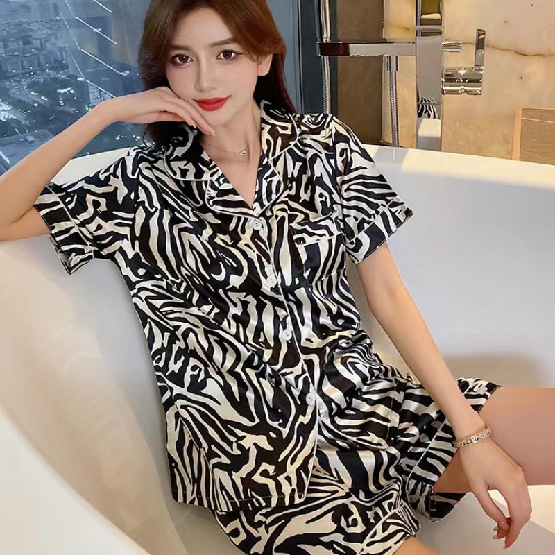 Sudeste asiático transfronterizo de verano de seda camiseta de hielo cardigan con solapa de manga corta ropa de seda set comercio exterior