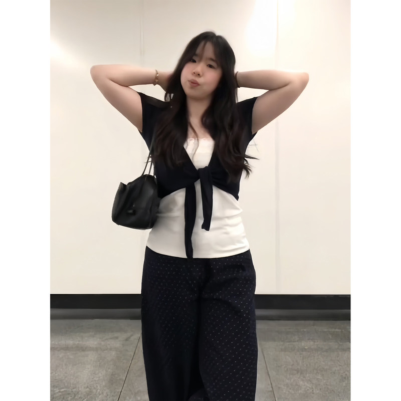Hot Girl Style Navy Blue Short-Sleeved Cardigan for Women, New Summer Style with Tie-Up Design, Slim Fit and Slimming Set, Korean Style Top Hot Girl Style Navy Blue Short-Sleeved Cardigan for Women, New Summer Style with Tie-Up Design, Slim Fit and Slimming Set, Korean Style Top