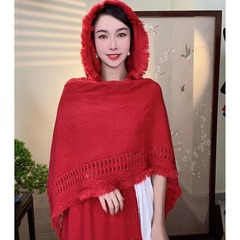 旅行は帽子をかぶって女性民族風のマントを編みます。