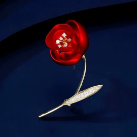 胸针;项链;耳钉