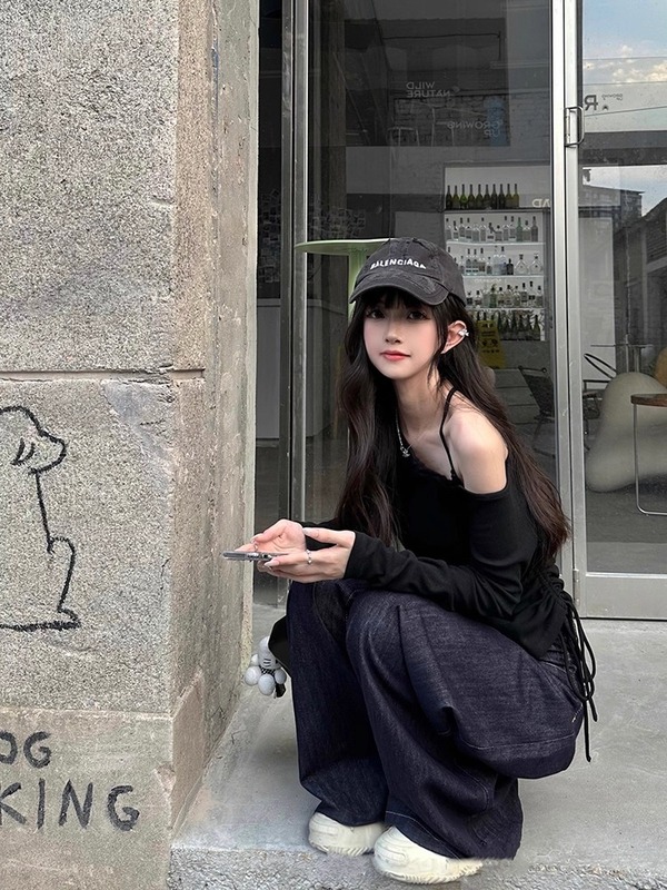 辣妹纯欲风设计感斜领打底衫长袖t恤女内搭春秋新款修身露肩上衣|undefined