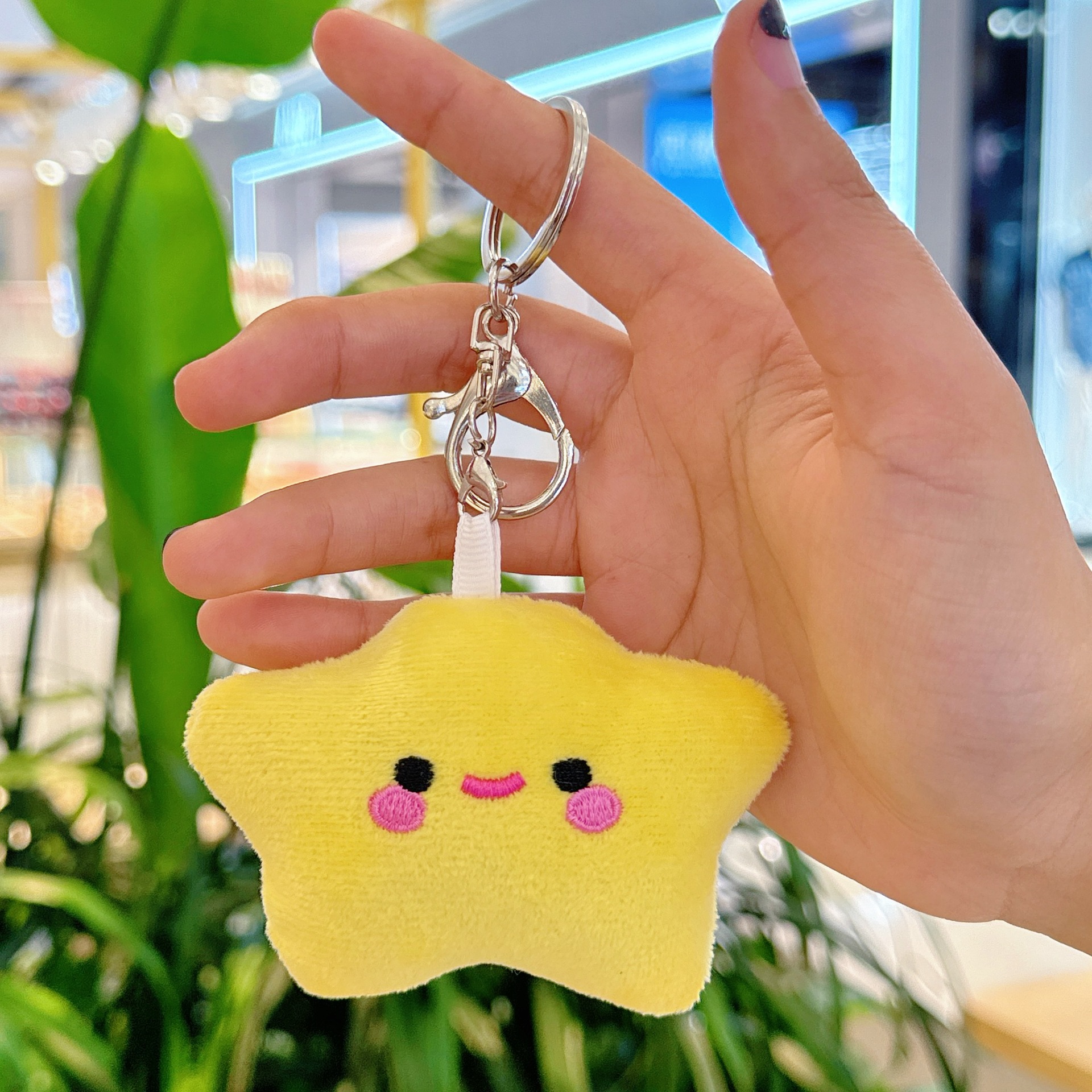 Creativa pequeña estrella llavero de peluche estrella mochila muñeca colgante muñeca juguete al por mayor