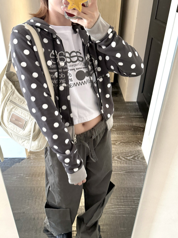 潮牌aeae波点印花卫衣女字母刺绣满印修身短款辣妹长袖连帽开衫女|undefined