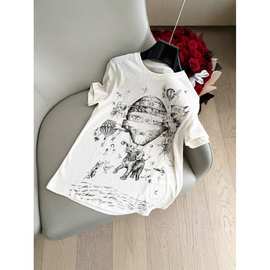 现货家春夏新款磨毛水墨热气球印花短袖休闲圆领恤女棉