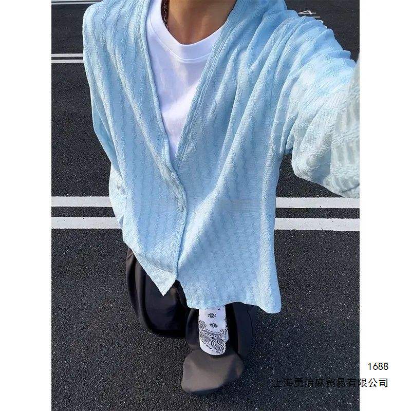 Blue Korean style V-neck long-sleeved thin cardigan, breathable mesh knit cardigan, suitable for summer and autumn, loose fit for men and women.