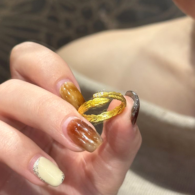小红书爆款璀璨光芒羽毛戒指Vintage中古风高颜值黄金羽精致指环
