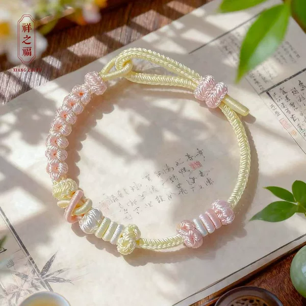 Peach Blossom Dimple Knot Braided Rope Bracelet for Men and Women, Handmade Woven Bracelet, Semi-Finished Product, Can Be Used as an Accessory, Transfer Bead Pendant