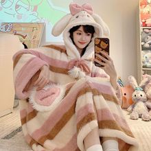 特大码睡衣女秋冬季加厚珊瑚绒连帽睡袍可爱胖mm保暖家居服可外穿