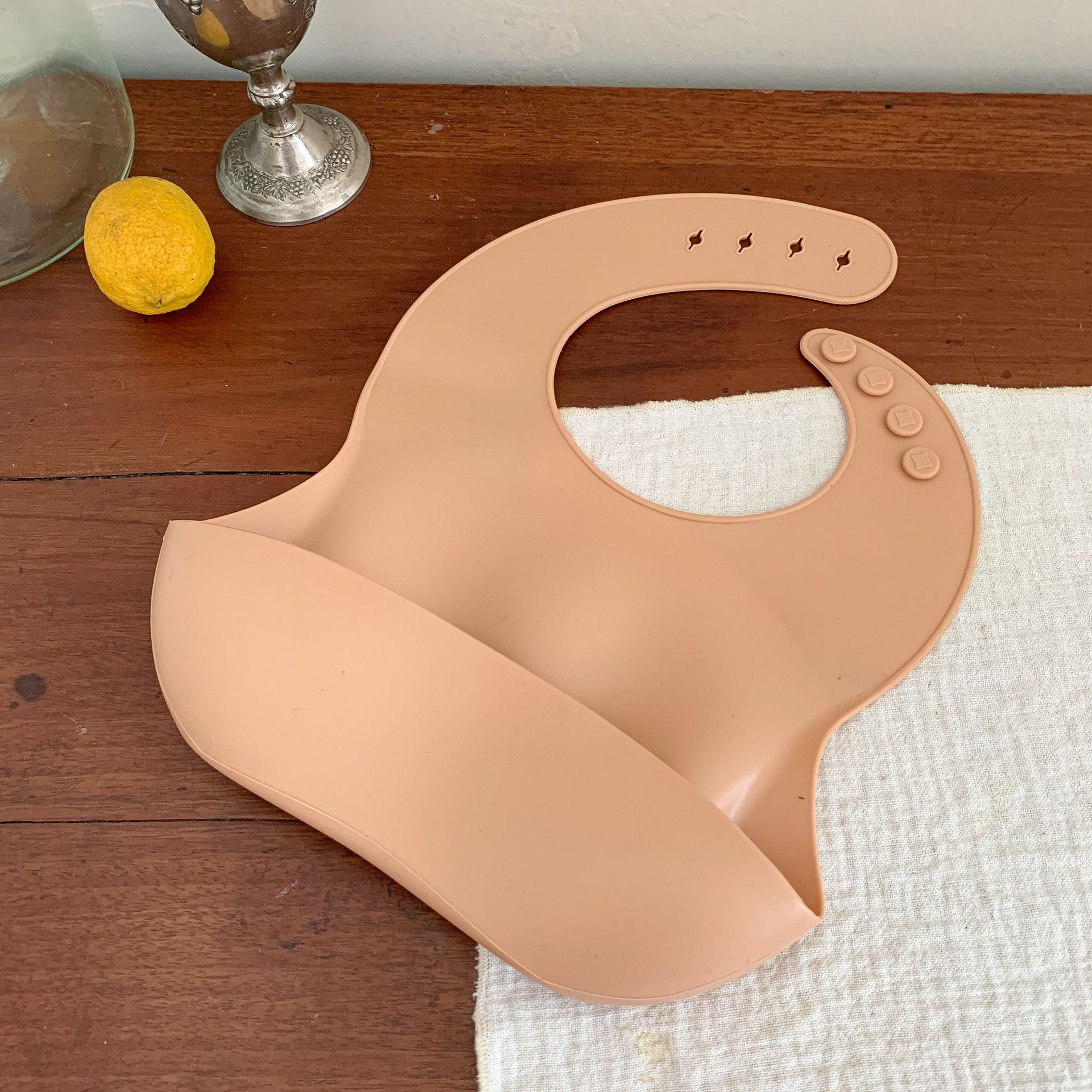 Ropa para niños de caña de pera babero de bebé de silicona para niños 2025 nuevo bebé niña alimentación toalla de saliva impermeable