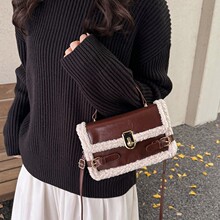 �ﶬë�qƴ���i��Ů��С���OӋͨ�چμ���r�аٴ�����б���