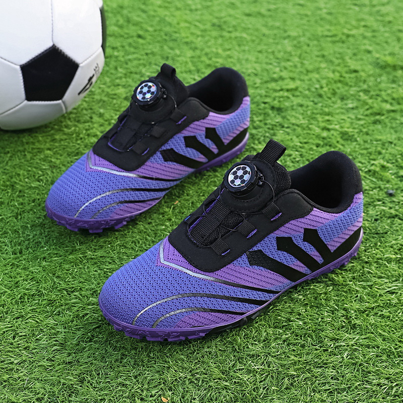 Baochuan nuevo zapato de fútbol transpirable para niños botón giratorio para niños TF clavos rotos zapatos de entrenamiento de fútbol transfronterizos
