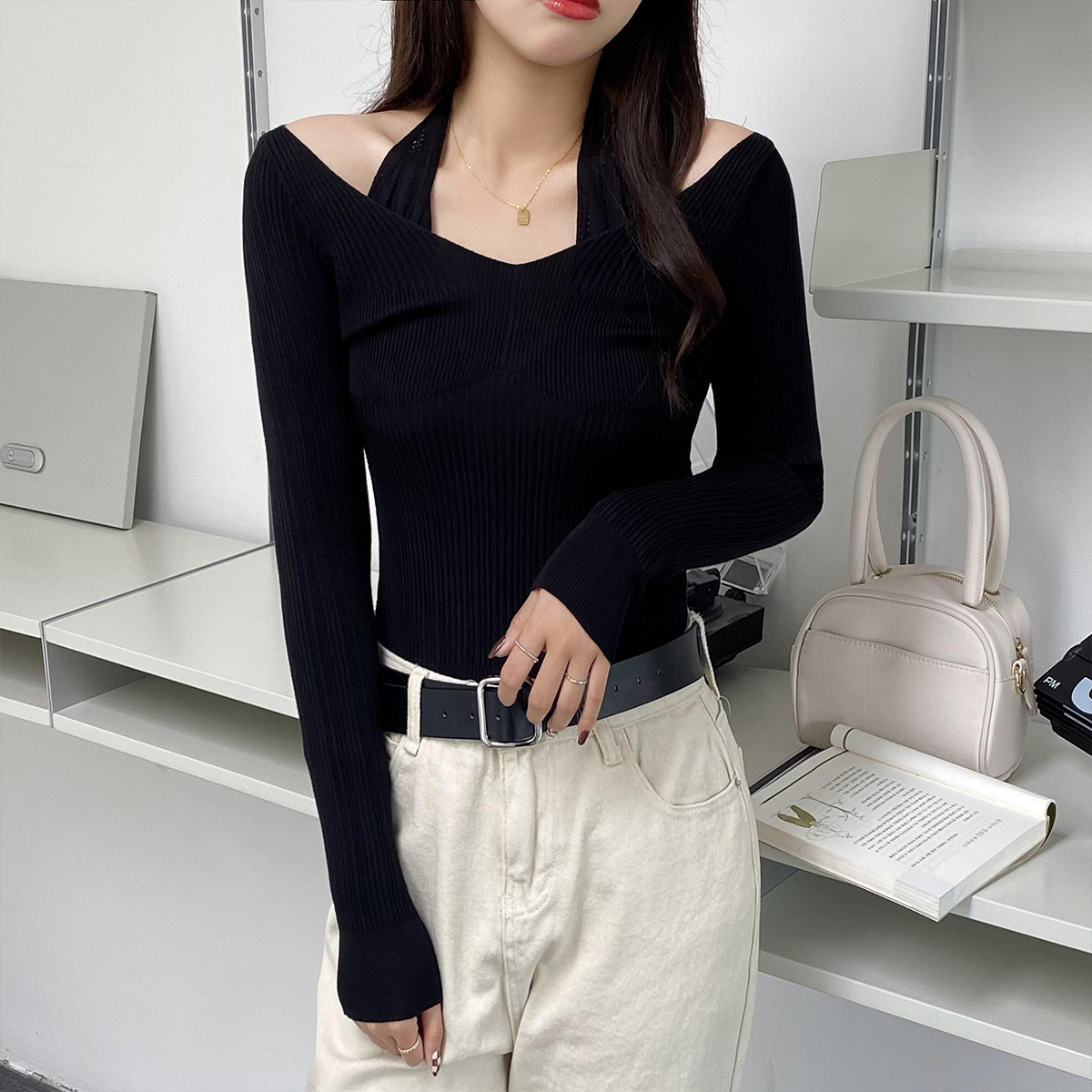 long-sleeved slim V-neck pullover sweater nihaostyles clothing wholesale NSFYF85682