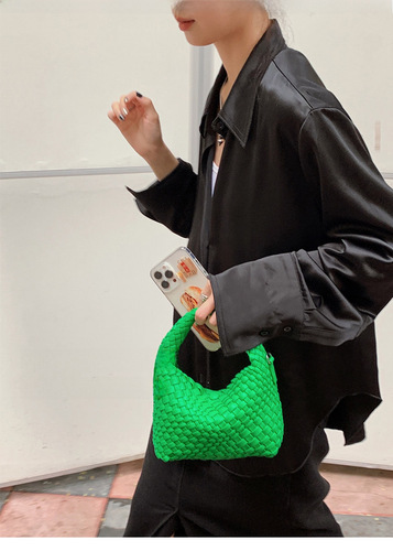 新款手工编织包手提小包小众设计女包单肩斜挎手提包