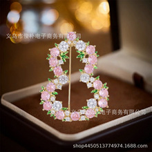 �߼��з�ɫ�ʯ���J���Ů�r�иߙn�ػ����b��������¿�e����l