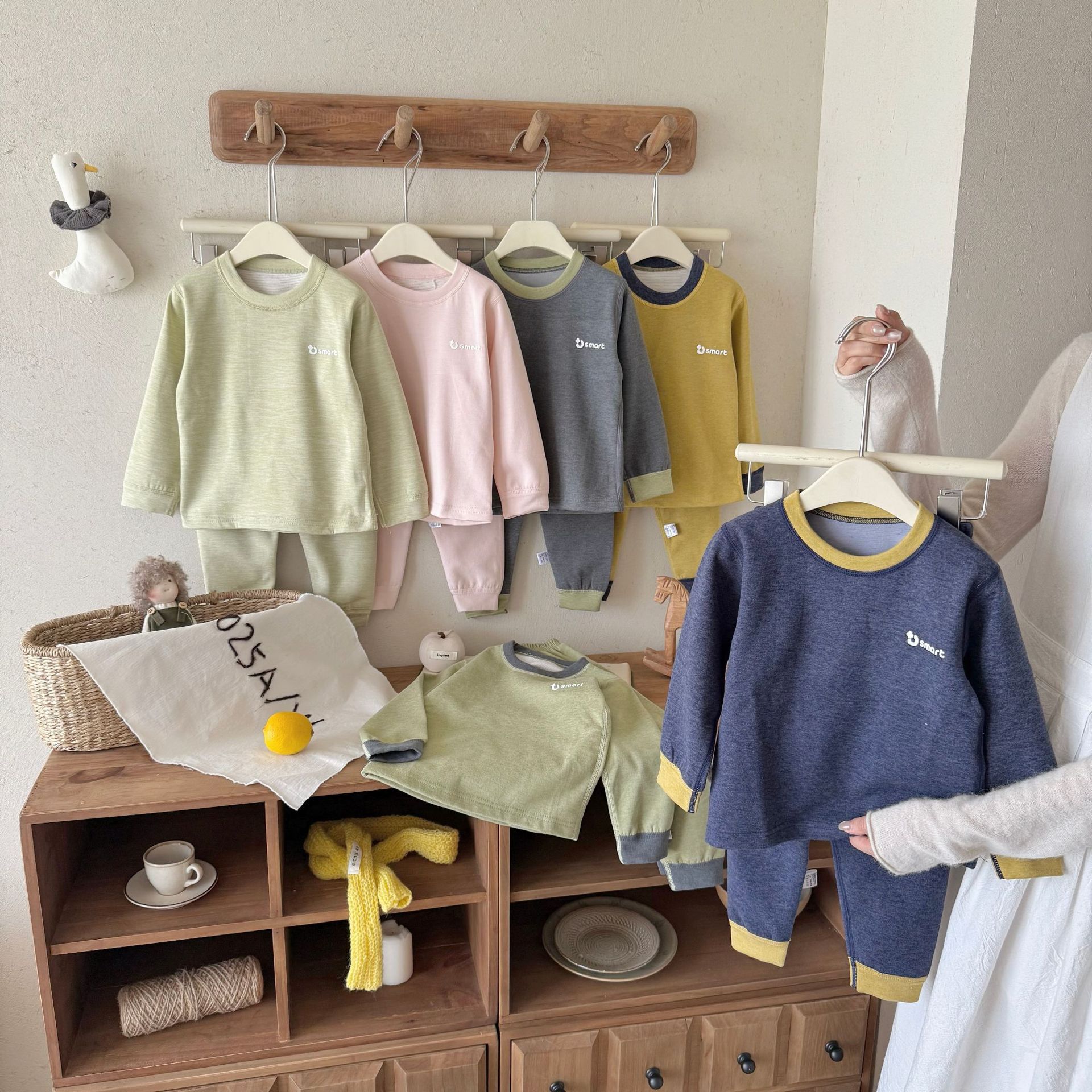 Conjunto de ropa interior infantil de doble cara de lana y seda para niños y niñas, otoño e invierno, para niños mayores, parte superior e inferior.
