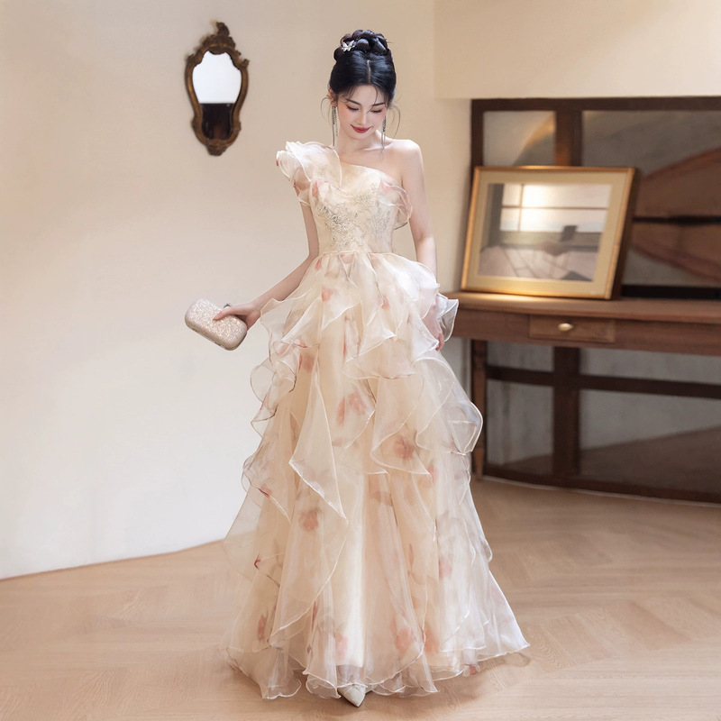 Super Fairy Princess Style Evening Dress, Bride's Engagement Banquet, Coming-Of-Age Ceremony, Stunningly Elegant, High-End, Light Luxury, Niche Dress Super Fairy Princess Style Evening Dress, Bride's Engagement Banquet, Coming-Of-Age Ceremony, Stunningly Elegant, High-End, Light Luxury, Niche Dress