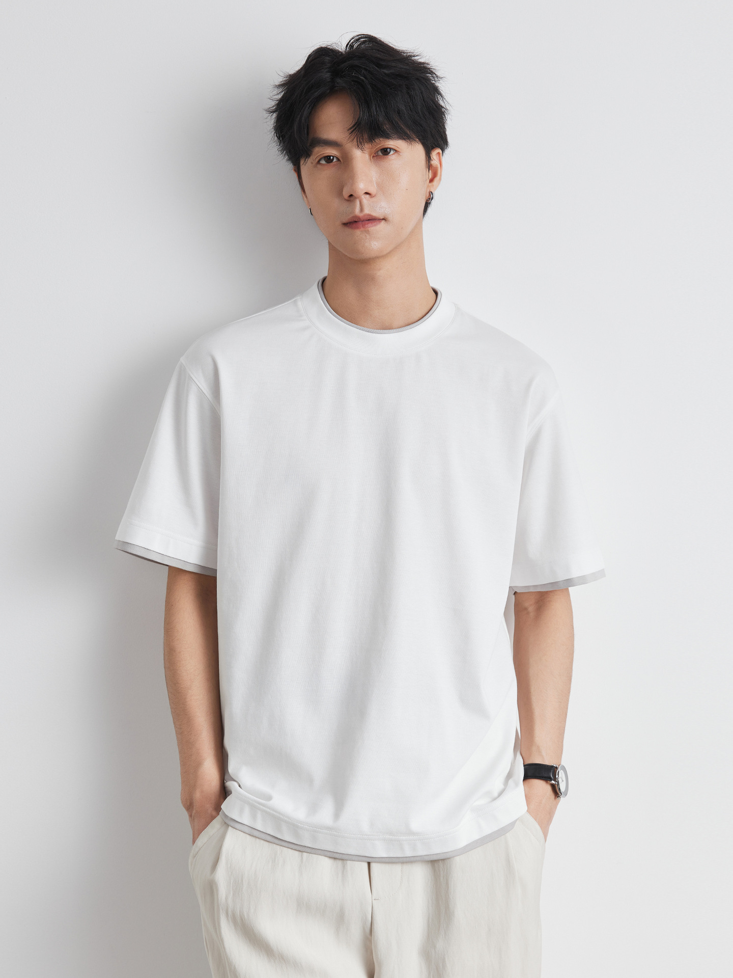 紳士服の偽二枚半袖tシャツ男夏2025新型高級感韓系ファッション男性シャツ