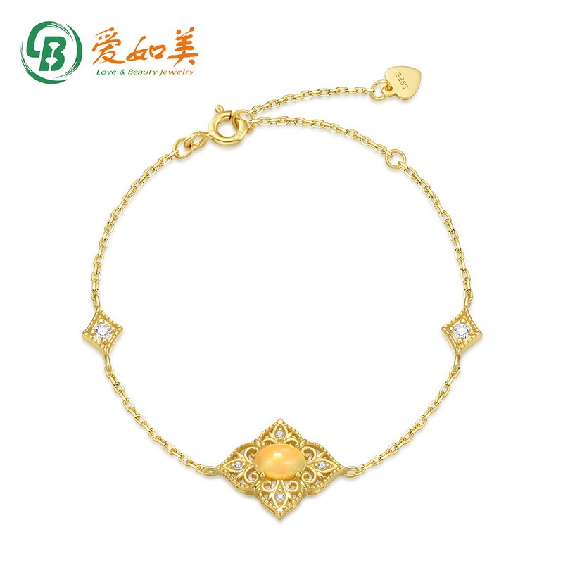 2022 New Japanese and Korean Light Luxury Bracelet Female S925 Silver Niche Design Geometric Opal Bracelet Source Manufacturer