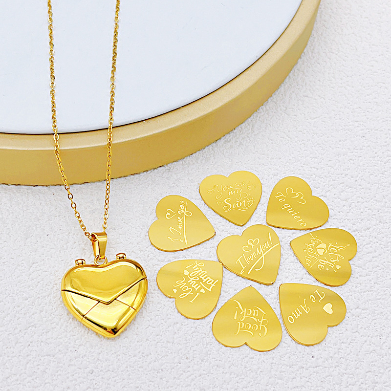 时尚跨境钛钢吸铁石开合爱心信封项链吊坠多种语言刻字信纸锁骨链