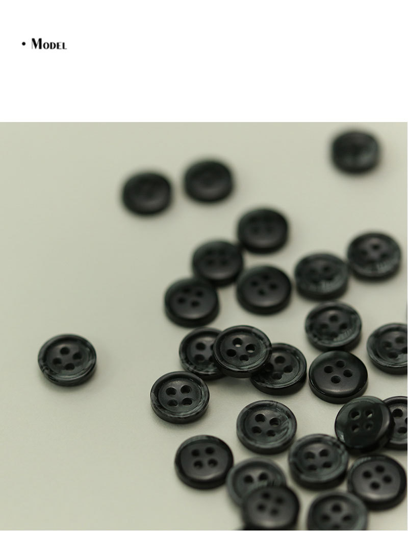 Missy-resin_02.jpg