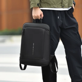 休闲背包;通用双肩背包;旅行包袋
