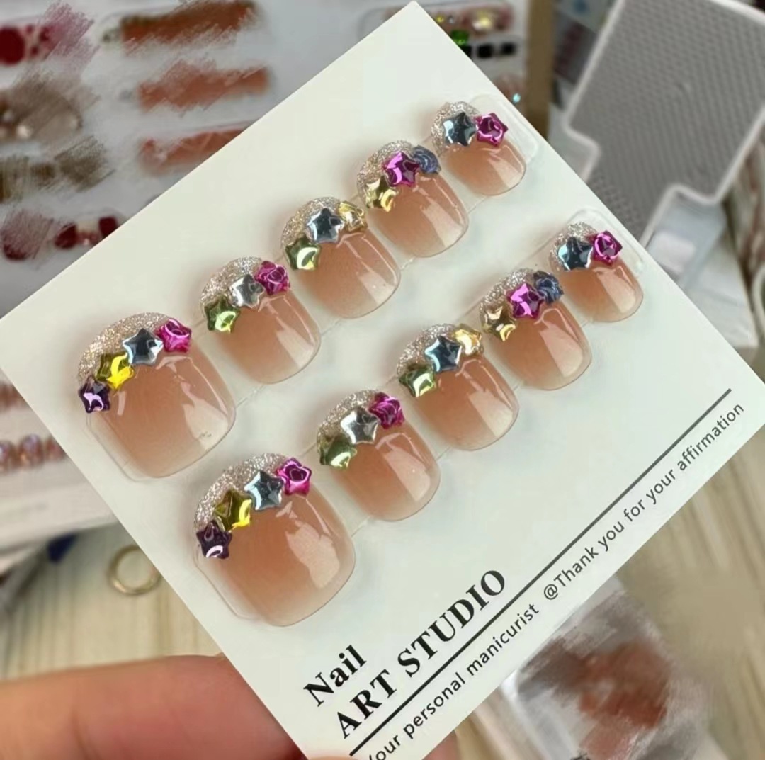 智贝主图_1C191五彩星星穿戴甲新款网红抖音穿戴美甲蝴蝶