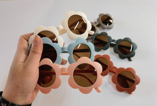 儿童眼镜时尚太阳花墨镜多色可选男女童防紫外线太阳眼镜厂家直销