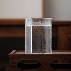 日本式ハンマーガラス茶葉缶は小型の密封缶を持っています。