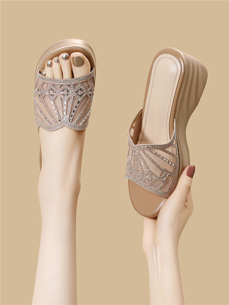 Sandal nữ đế dày 6cm gót nêm mùa hè 2026 phong cách thời trang mẹ — 6073 Da đen, 6073 Vàng chi tiết 14