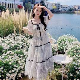 法式碎花方领雪纺连衣裙2026新款夏季收腰气质长裙裙子简约